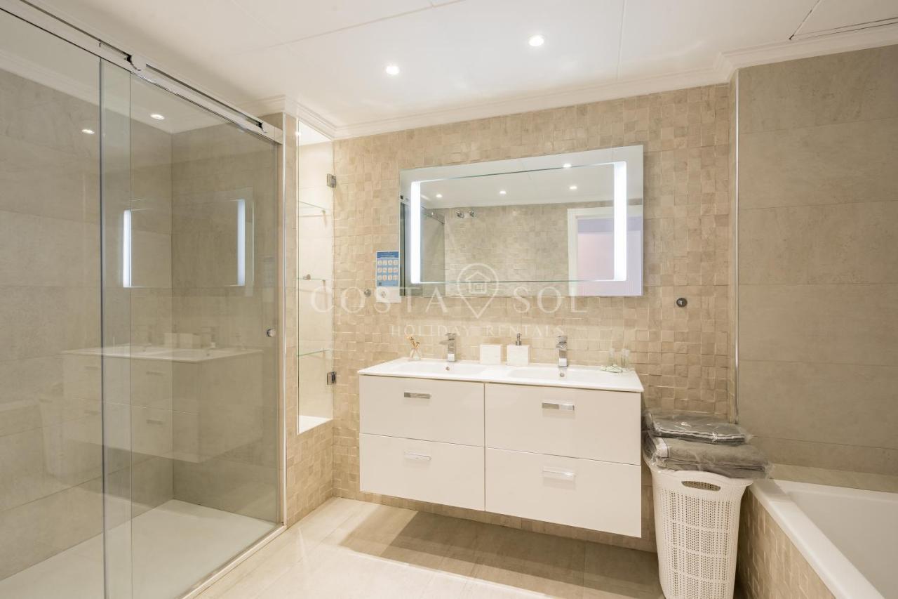 Puerto Marina-Benalmadena Luxury Apartment Dentro De La Isla Extérieur photo