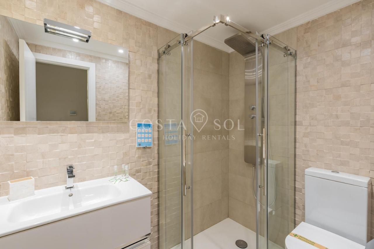 Puerto Marina-Benalmadena Luxury Apartment Dentro De La Isla Extérieur photo