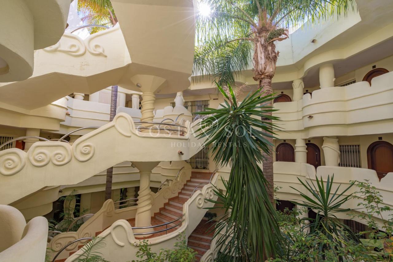 Puerto Marina-Benalmadena Luxury Apartment Dentro De La Isla Extérieur photo